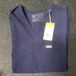 Navy Blue women’s Catarina scrub top size medium